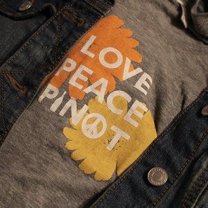 💛LOVE PEACE PINOT